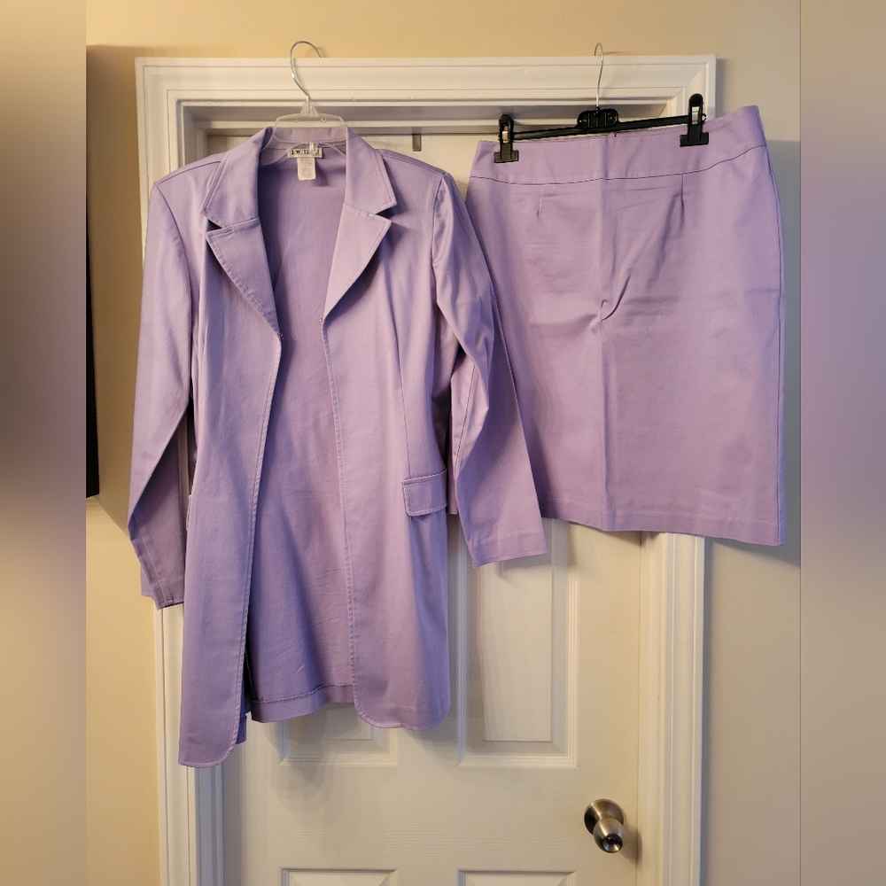 2 piece lavendar skirt set